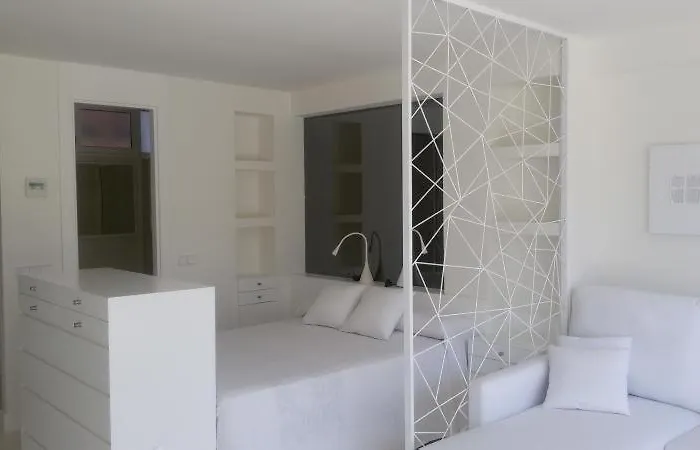 Apartamento Bright Pool Walk To - Playa Real - Pass The Keys